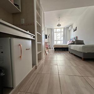 Clover Apartment Studio
